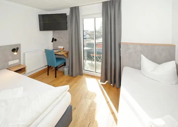 Hotel 17 Seen